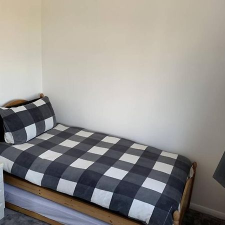 אפמינסטר 5 Bedroom House With Outdoor Space מראה חיצוני תמונה