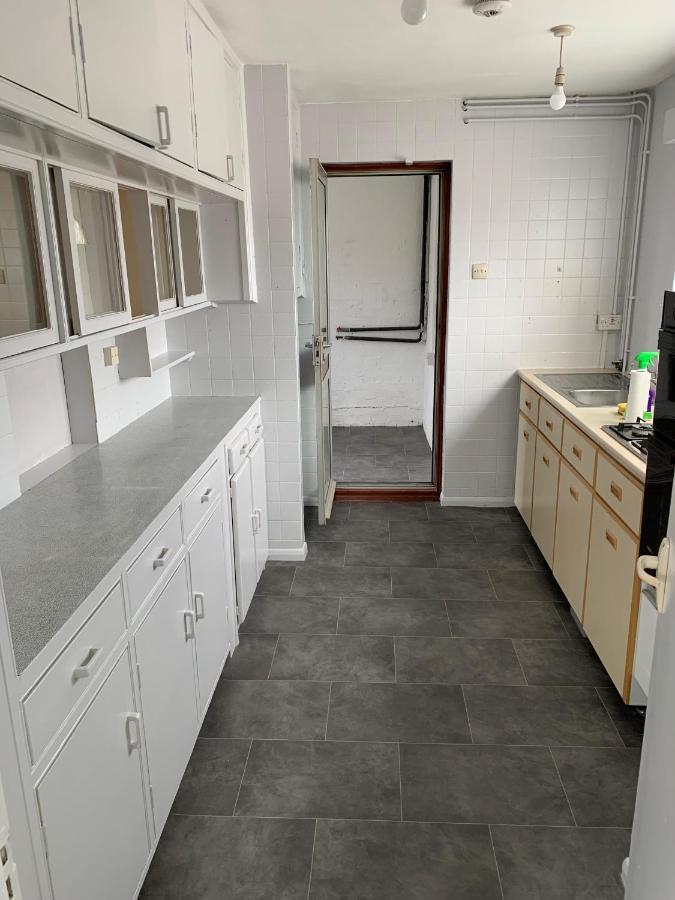 אפמינסטר 5 Bedroom House With Outdoor Space מראה חיצוני תמונה